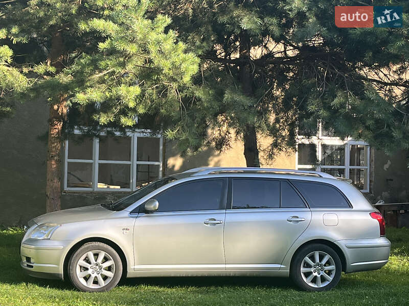 Toyota Avensis 2004