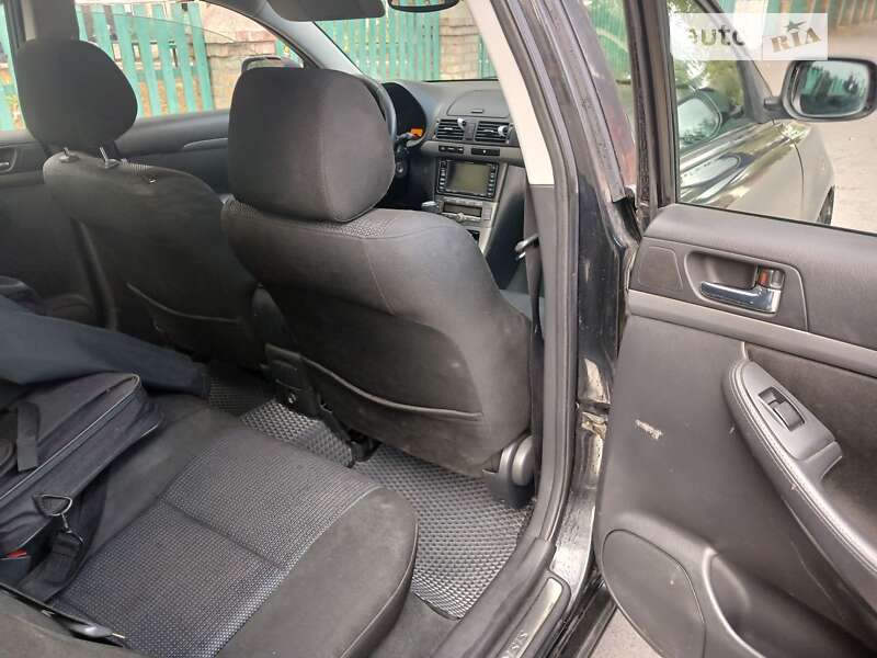 Лифтбек Toyota Avensis 2008 в Сквире