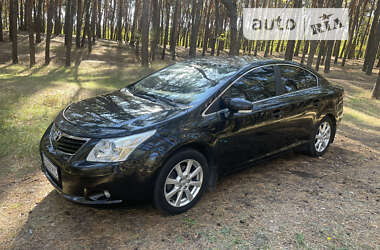 Седан Toyota Avensis 2008 в Днепре