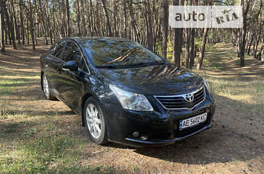 Седан Toyota Avensis 2008 в Днепре