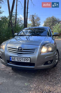 Седан Toyota Avensis 2008 в Котельві