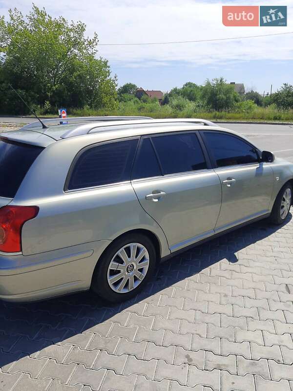 Универсал Toyota Avensis 2003 в Трускавце