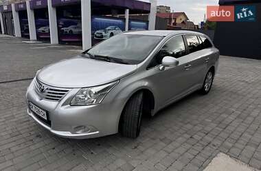 Універсал Toyota Avensis 2010 в Рівному