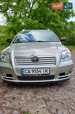 Універсал Toyota Avensis 2004 в Черкасах