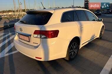 Универсал Toyota Avensis 2012 в Луцке