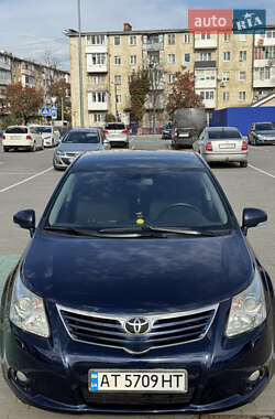 Седан Toyota Avensis 2009 в Калуші