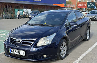 Седан Toyota Avensis 2009 в Калуші