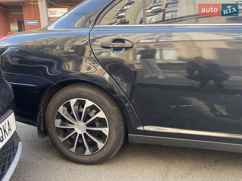 Седан Toyota Avensis 2007 в Киеве