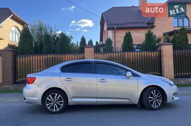 Седан Toyota Avensis 2012 в Александрие