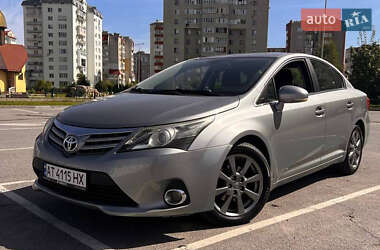 Седан Toyota Avensis 2011 в Івано-Франківську