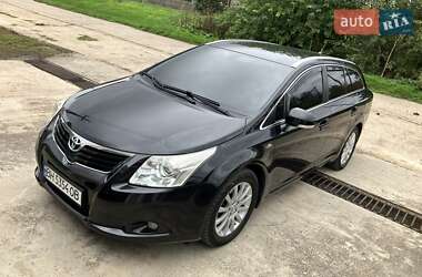 Универсал Toyota Avensis 2010 в 