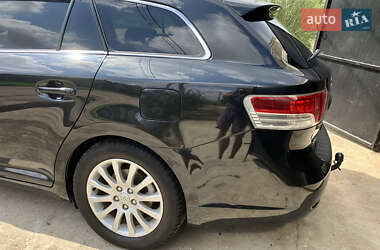 Универсал Toyota Avensis 2010 в 