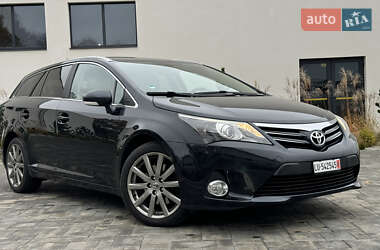 Универсал Toyota Avensis 2013 в Луцке