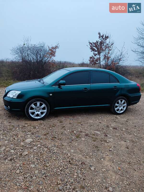 Ліфтбек Toyota Avensis 2003 в Болехові