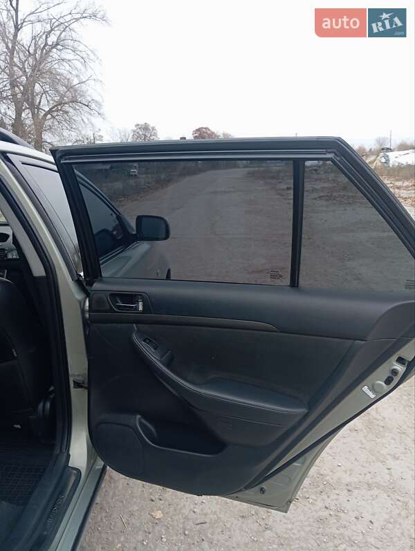 Универсал Toyota Avensis 2004 в Баре фото 7 Универсал Toyota Avensis 2004 в Баре