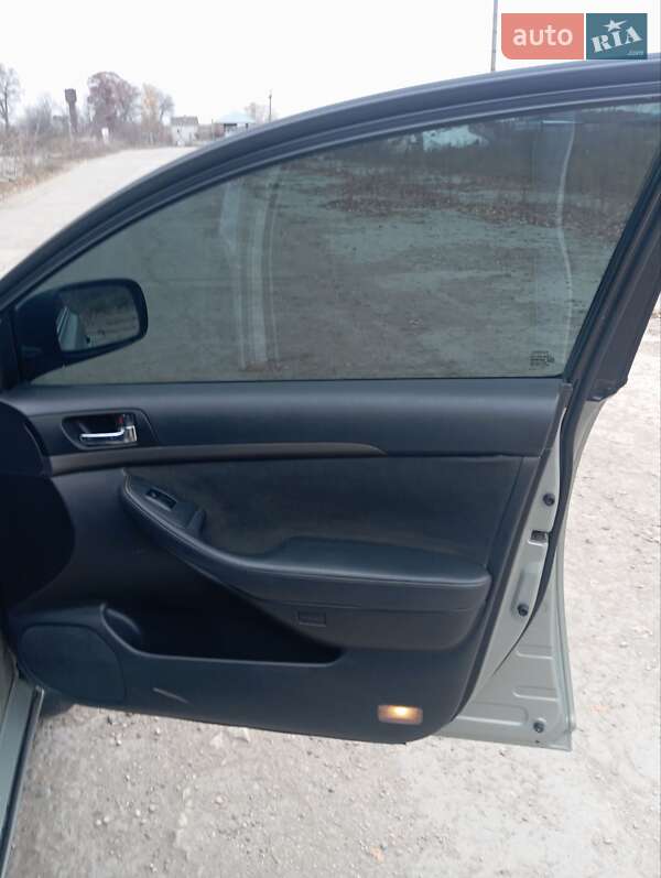 Универсал Toyota Avensis 2004 в Баре фото 8 Универсал Toyota Avensis 2004 в Баре
