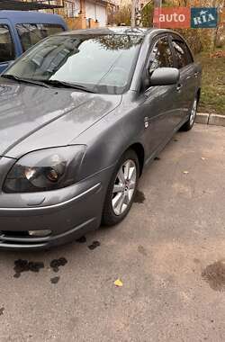 Седан Toyota Avensis 2003 в Хмельницком