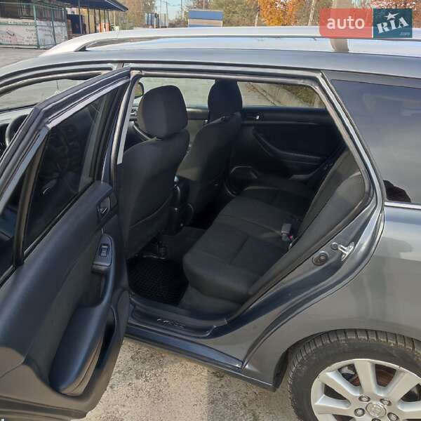 Універсал Toyota Avensis 2005 в Стрию