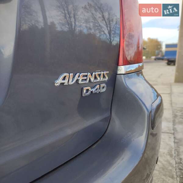 Універсал Toyota Avensis 2005 в Стрию