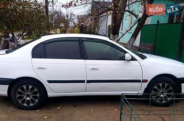 Седан Toyota Avensis 1998 в Одесі