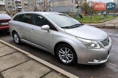 Універсал Toyota Avensis 2010 в Червонограді