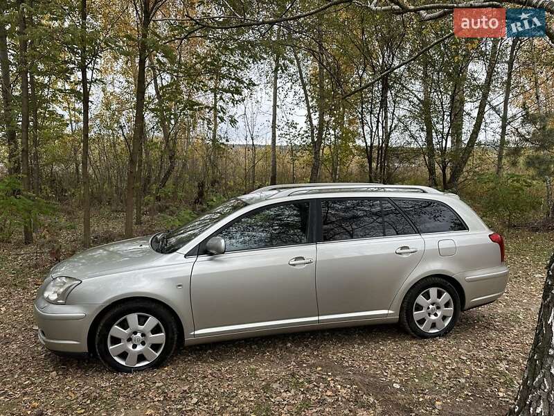 Универсал Toyota Avensis 2006 в Киеве
