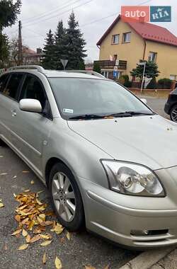 Універсал Toyota Avensis 2005 в Сокалі