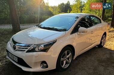 Седан Toyota Avensis 2014 в Полтаві