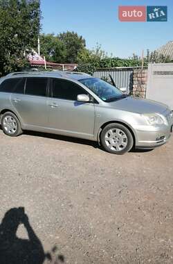 Универсал Toyota Avensis 2005 в Первомайске