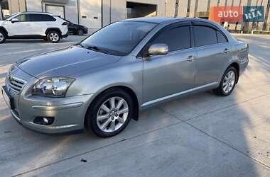 Седан Toyota Avensis 2008 в Львове