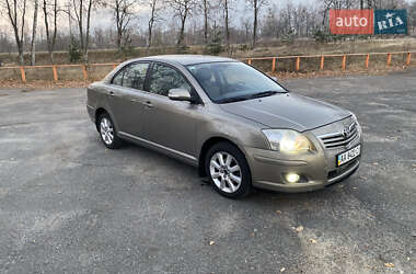 Седан Toyota Avensis 2006 в Звенигородке