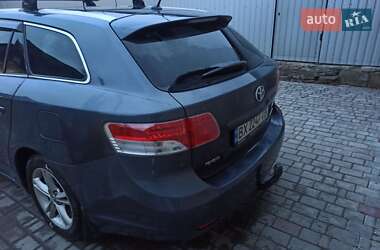 Универсал Toyota Avensis 2011 в Ильинцах