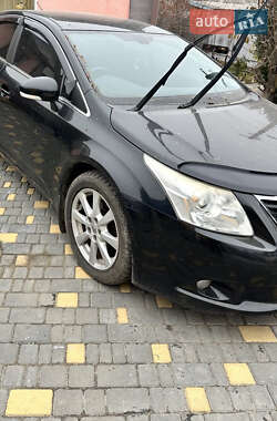 Седан Toyota Avensis 2010 в Полтаві