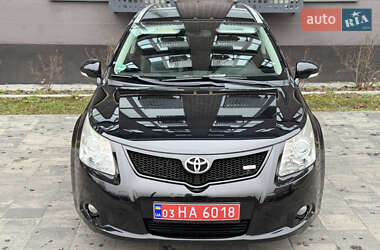 Універсал Toyota Avensis 2010 в Львові