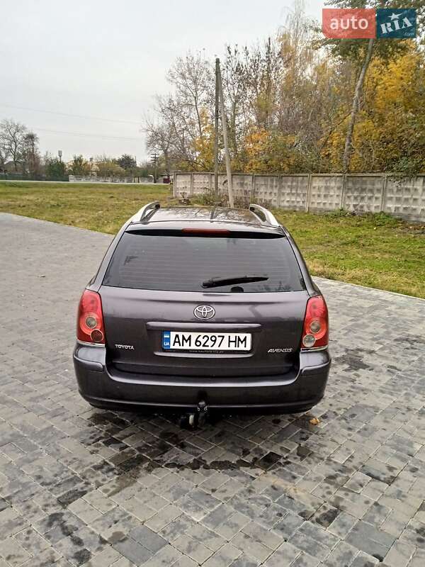 Універсал Toyota Avensis 2007 в Кореці