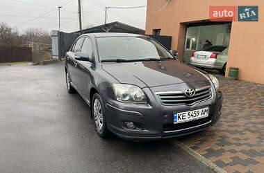 Седан Toyota Avensis 2007 в Новомосковске