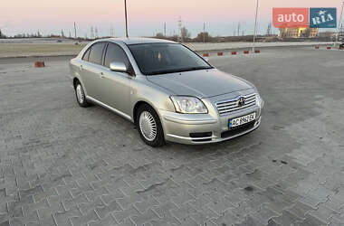 Ліфтбек Toyota Avensis 2005 в Луцьку