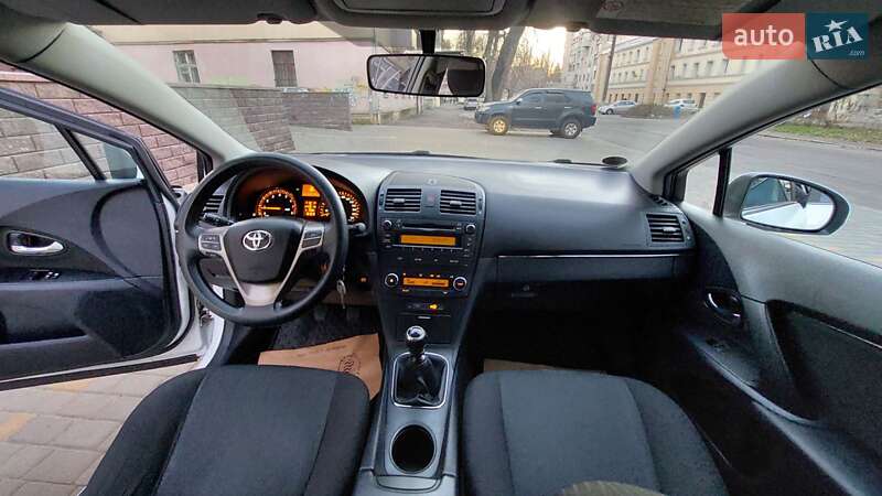 Универсал Toyota Avensis 2010 в Одессе