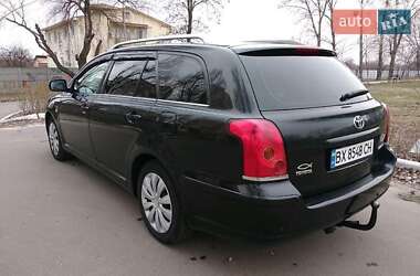 Універсал Toyota Avensis 2004 в Києві