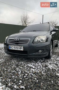 Седан Toyota Avensis 2006 в Володимирі