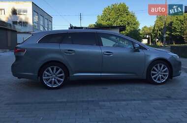 Універсал Toyota Avensis 2008 в Луцьку