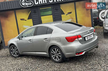 Седан Toyota Avensis 2012 в Стрию