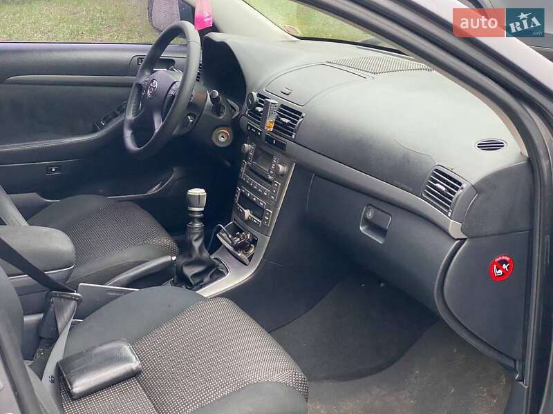 Универсал Toyota Avensis 2007 в Рожище