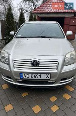 Ліфтбек Toyota Avensis 2003 в Вінниці