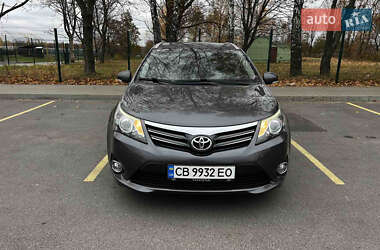 Универсал Toyota Avensis 2013 в 
