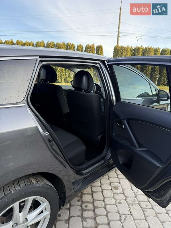 Универсал Toyota Avensis 2009 в Дунаевцах