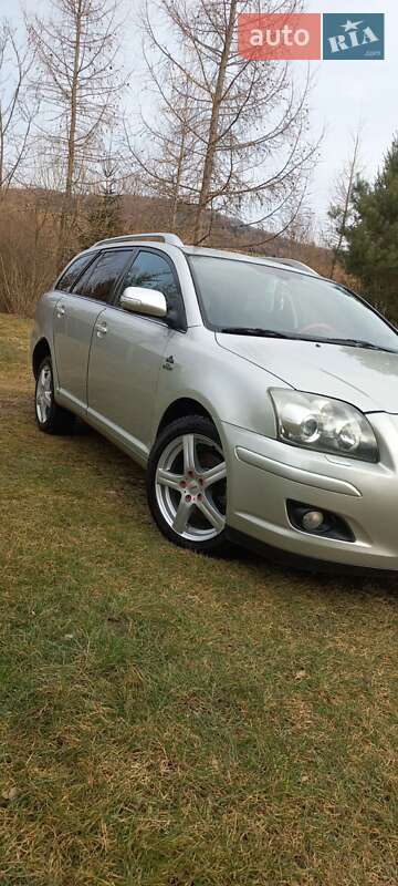 Универсал Toyota Avensis 2006 в Сколе