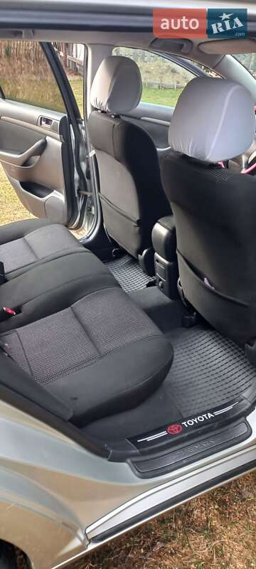 Универсал Toyota Avensis 2006 в Сколе