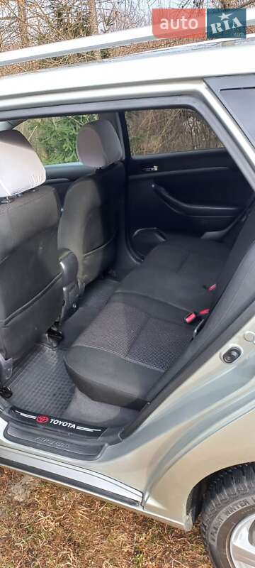 Универсал Toyota Avensis 2006 в Сколе