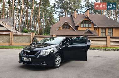 Седан Toyota Avensis 2011 в Чернігові